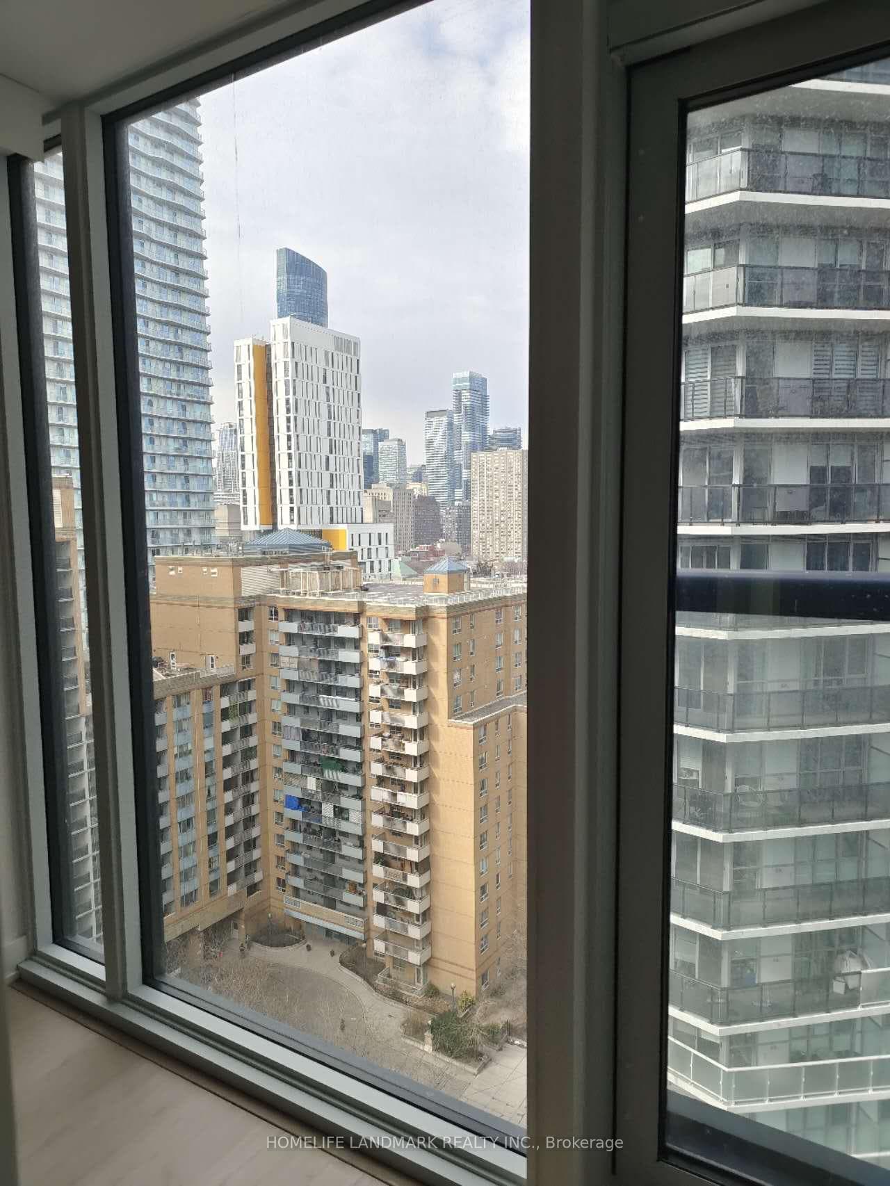 65 Mutual Street Unit 1607 photo 6