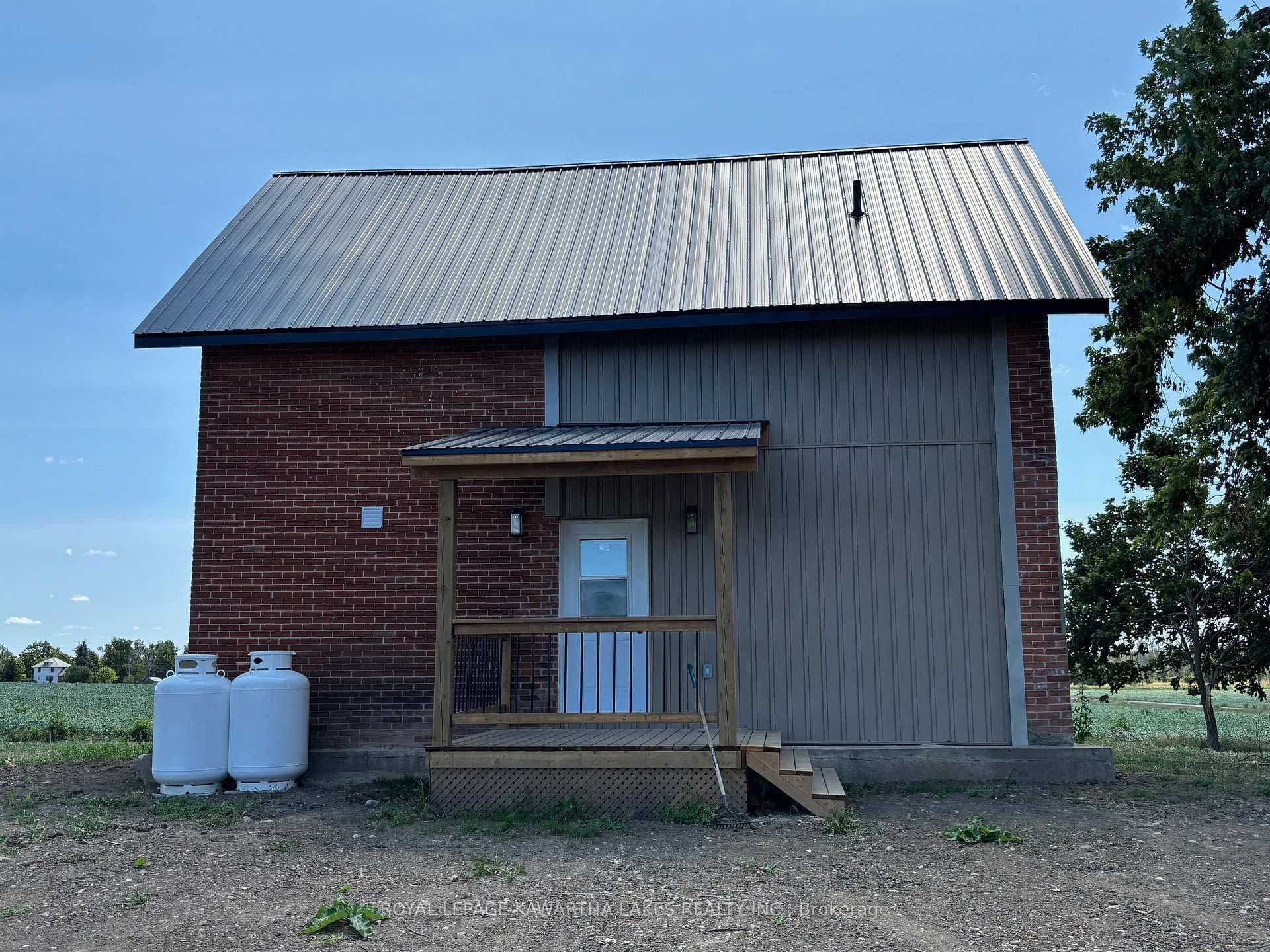 570 Cambray Road photo 25