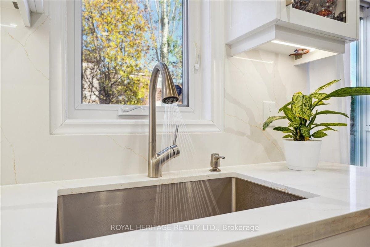 33 Reese Avenue photo 13