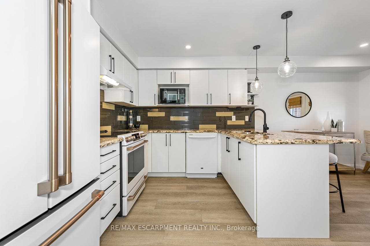 100 Manley Lane photo 12