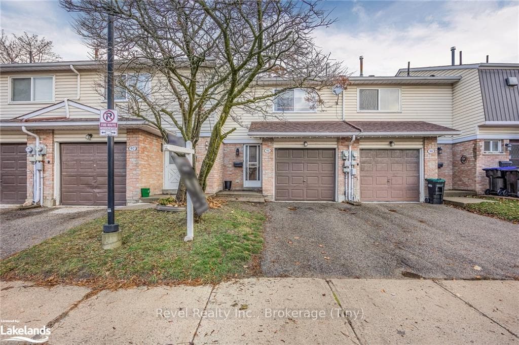 Welcome to 778 William St. #91