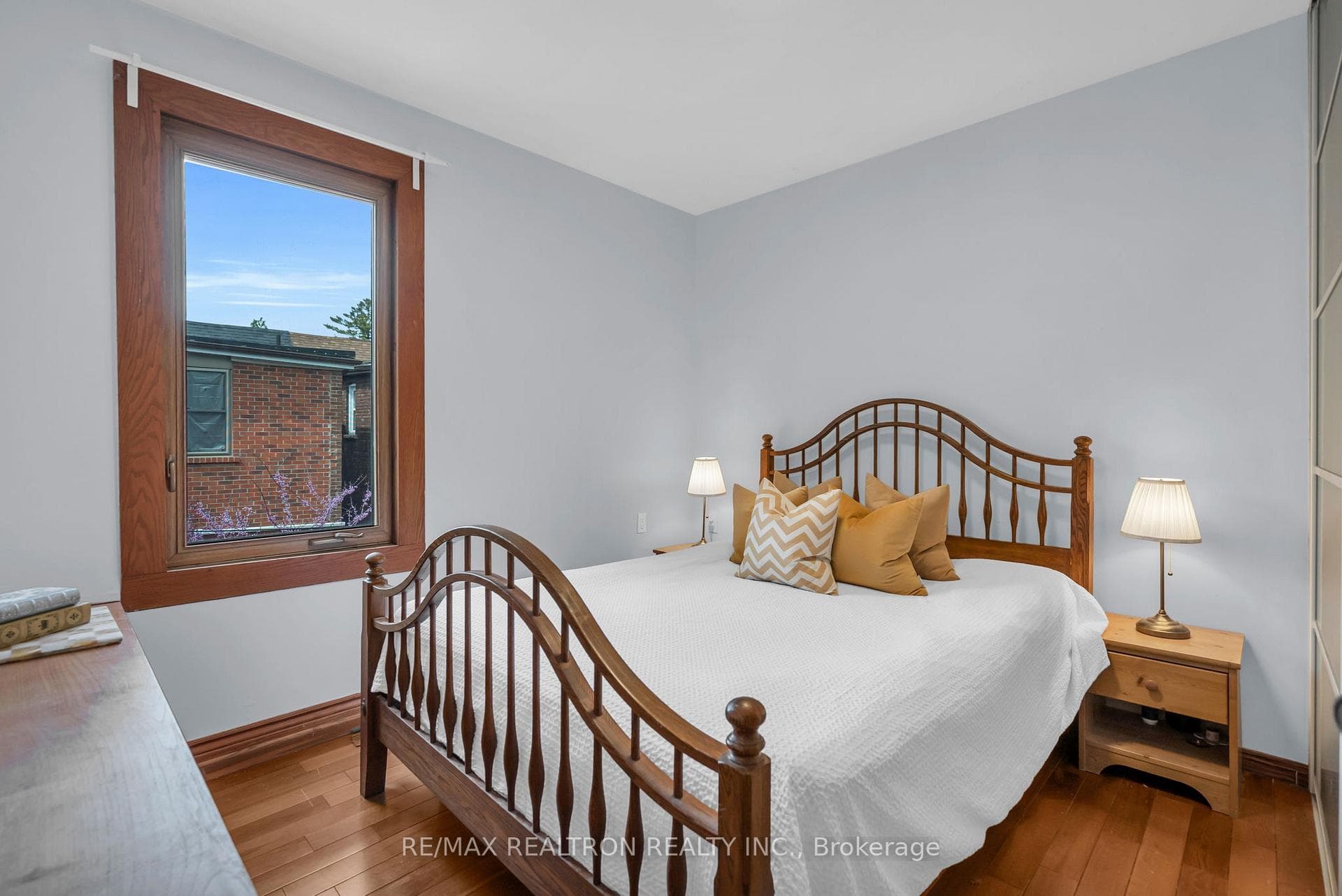 105 Dewhurst Boulevard photo 20