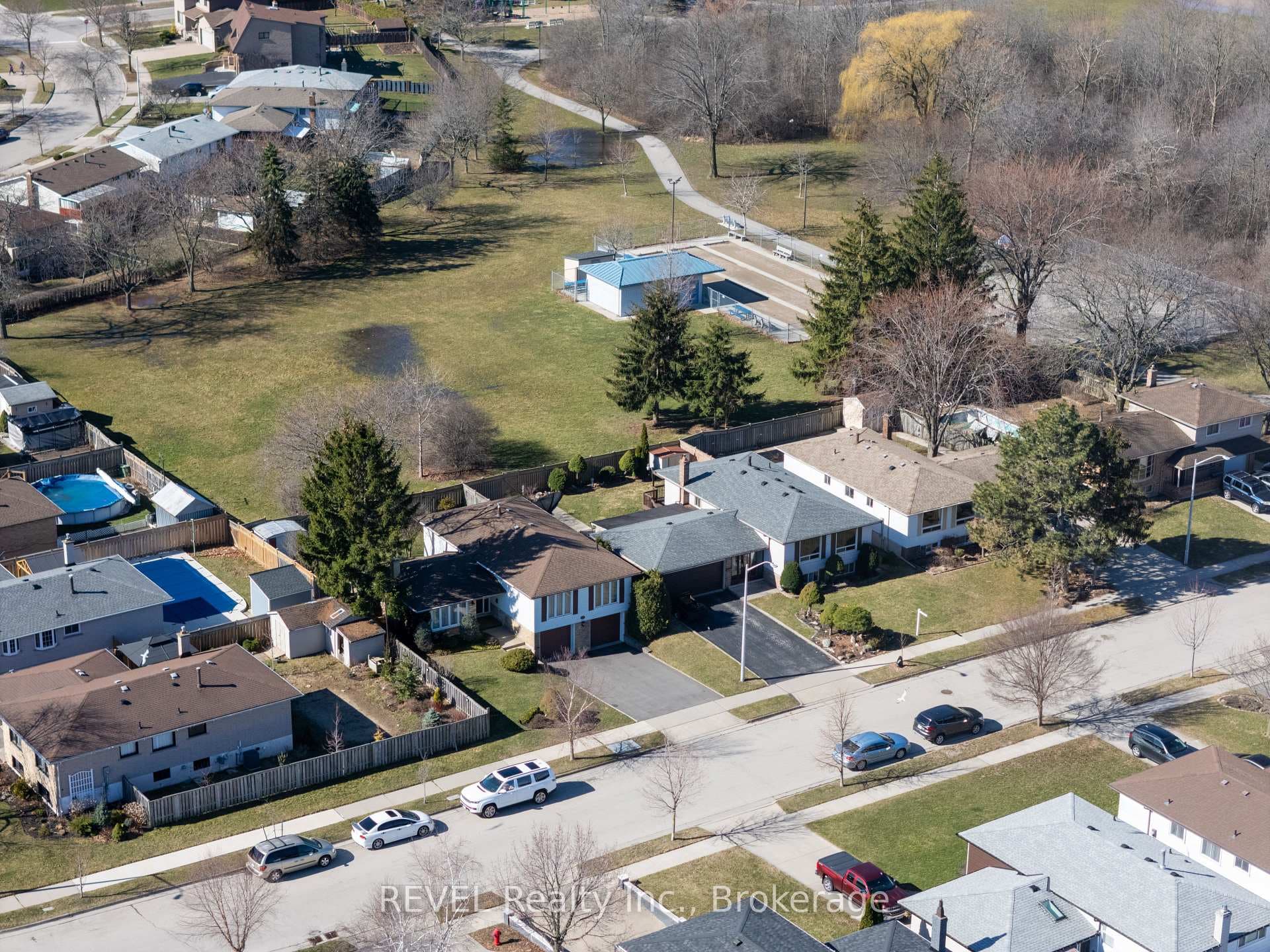 19 Lynwood Drive photo 49