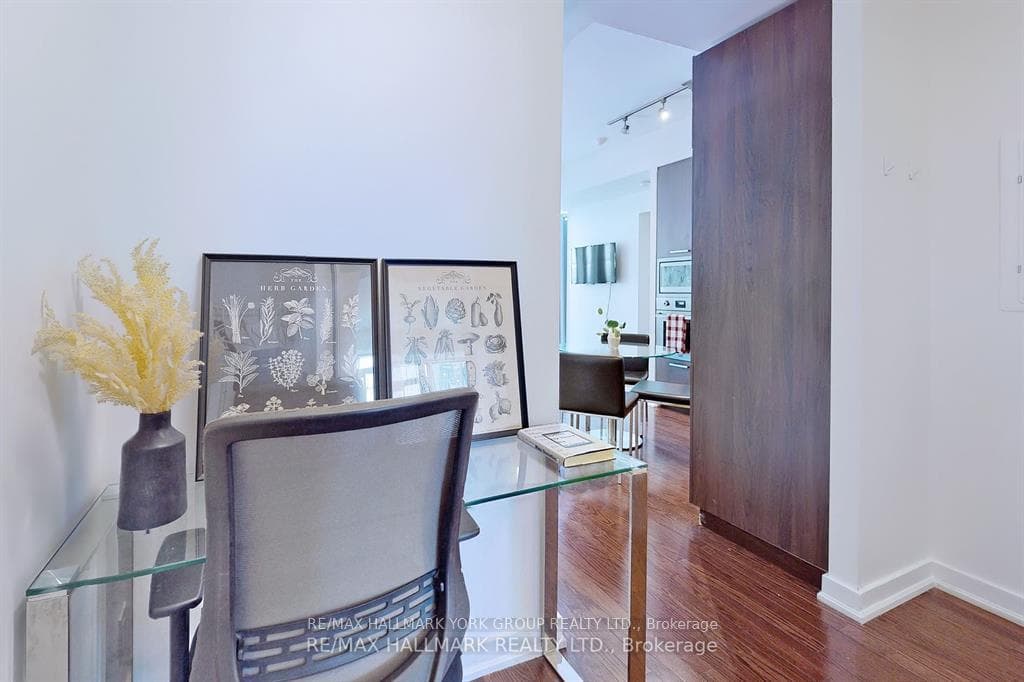 14 York Street Unit 3610 photo 11
