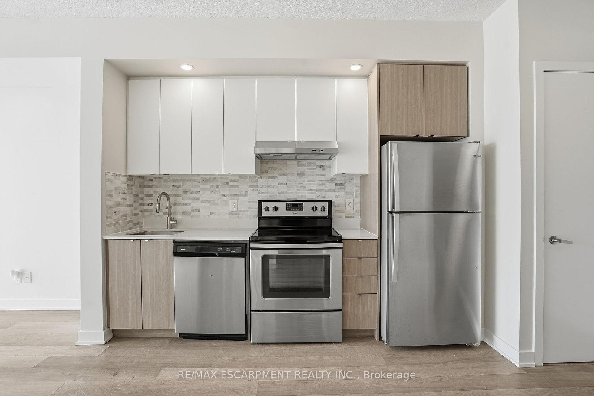 5240 Dundas Street Unit B304 photo 7