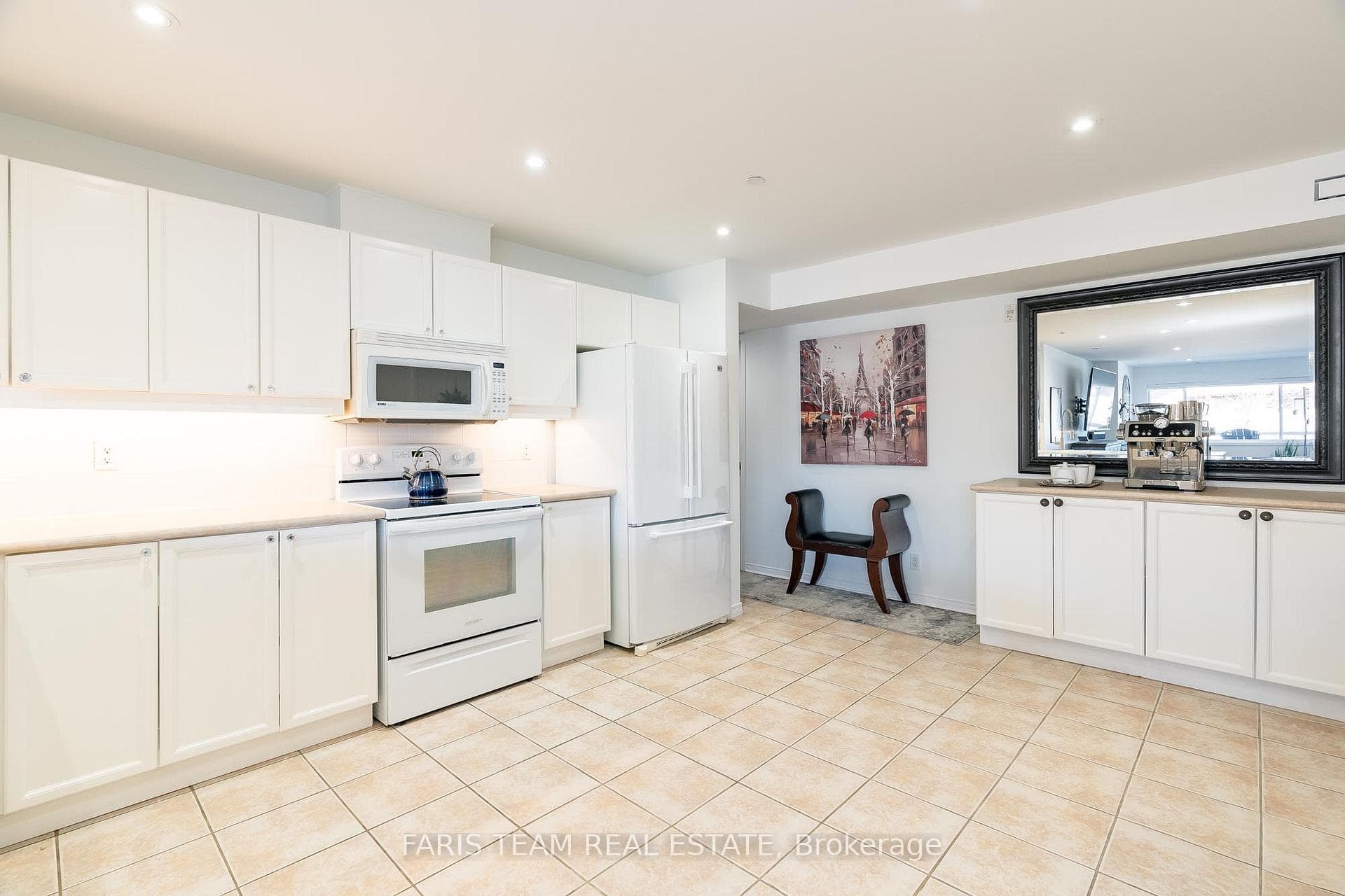 4 Beck Boulevard Unit 203 photo 7