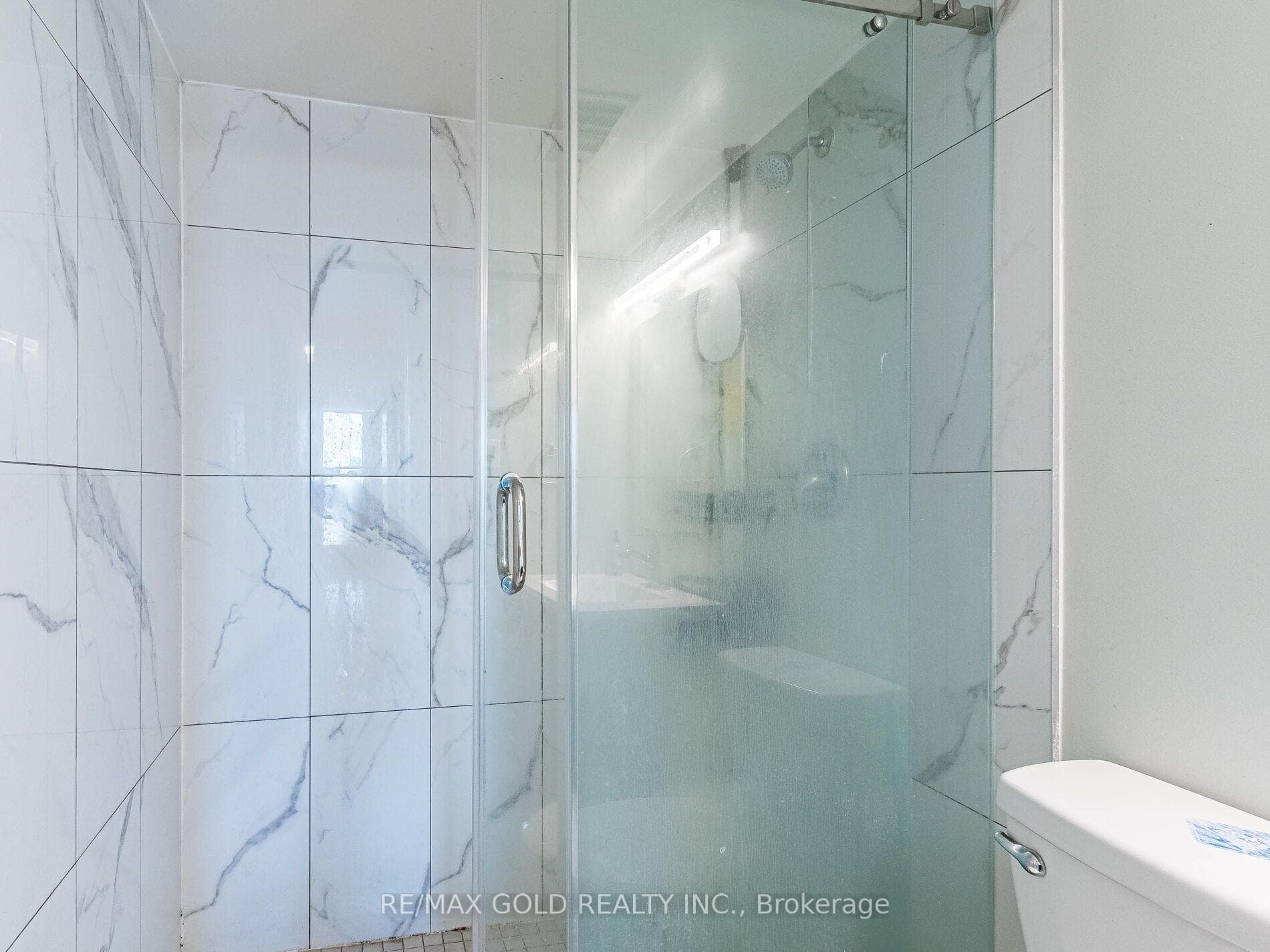 17 Knightsbridge Road Unit 1010 photo 42