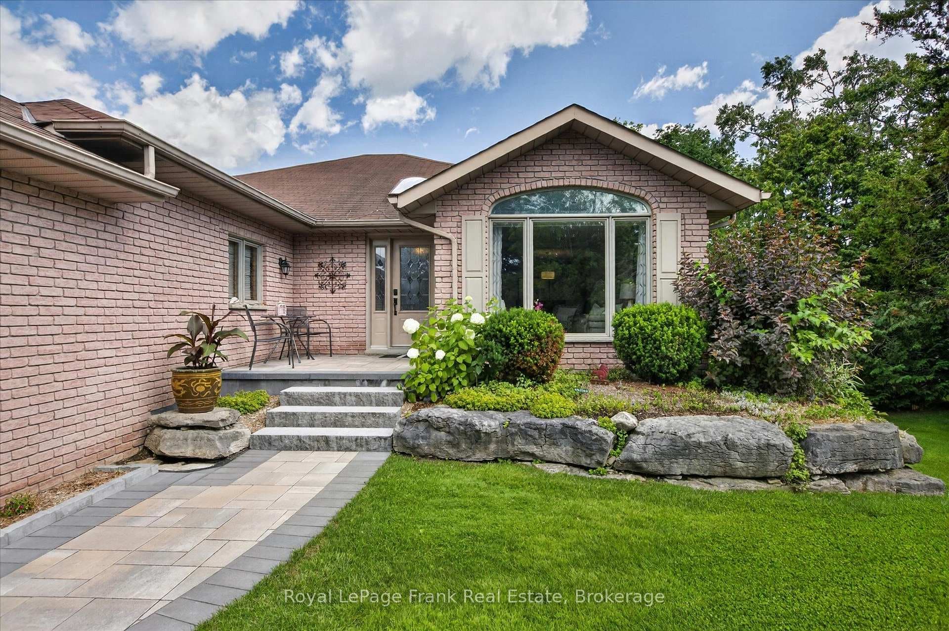 64 Island Bay Drive photo 2