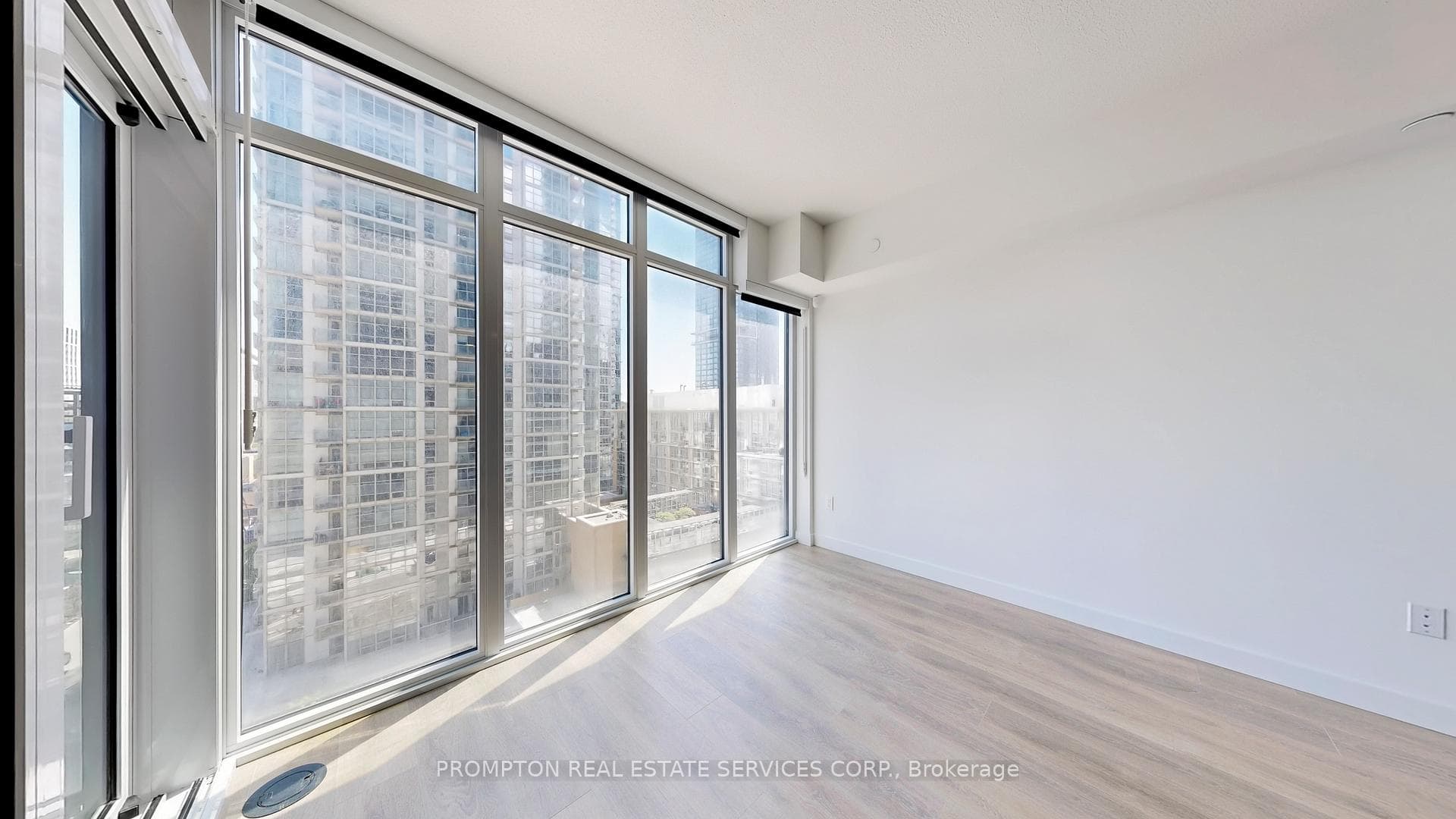 1 Concord Cityplace Way Unit 612 photo 24