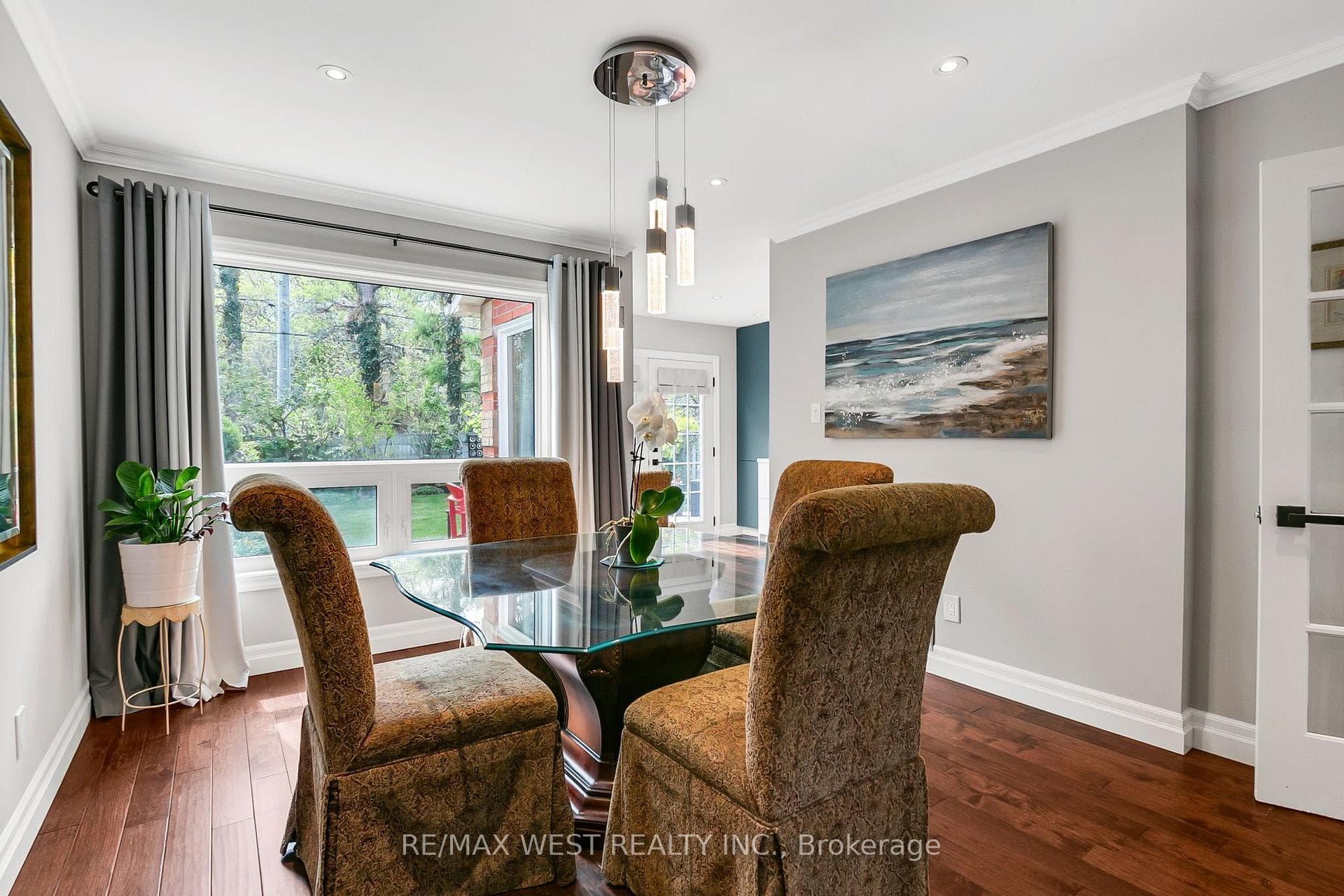 930 Maramis Court photo 12