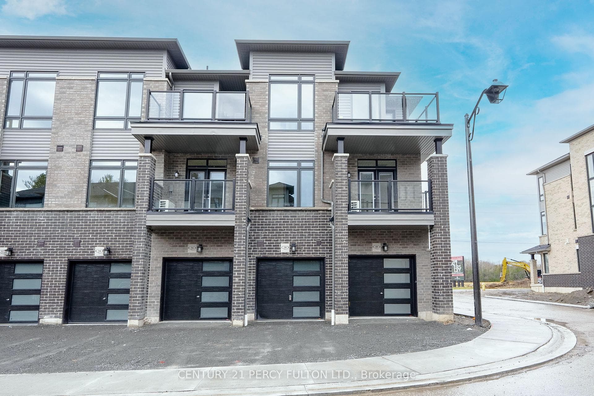 38 Emmas Way photo 1