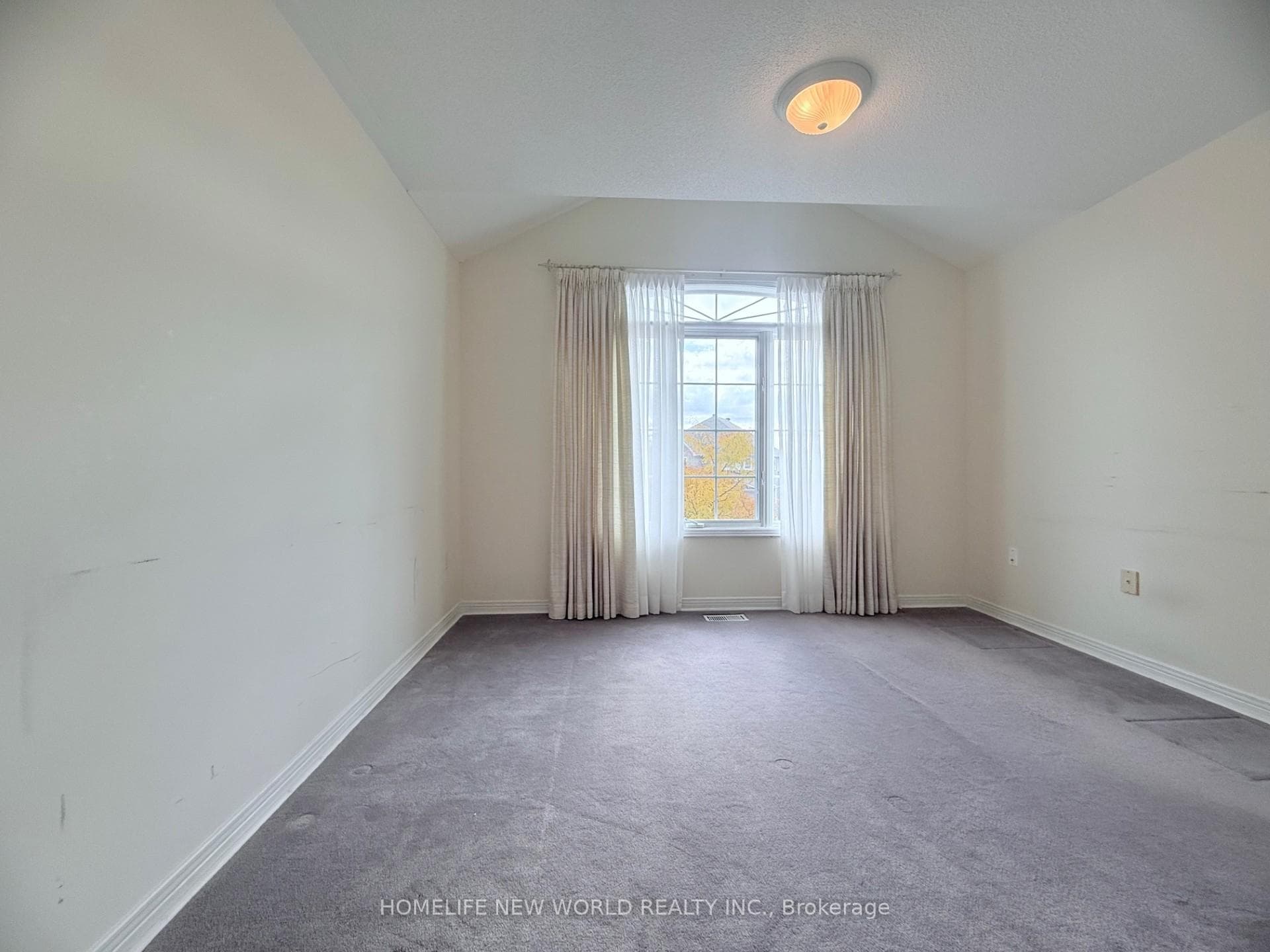 77 Burndenford Crescent photo 33