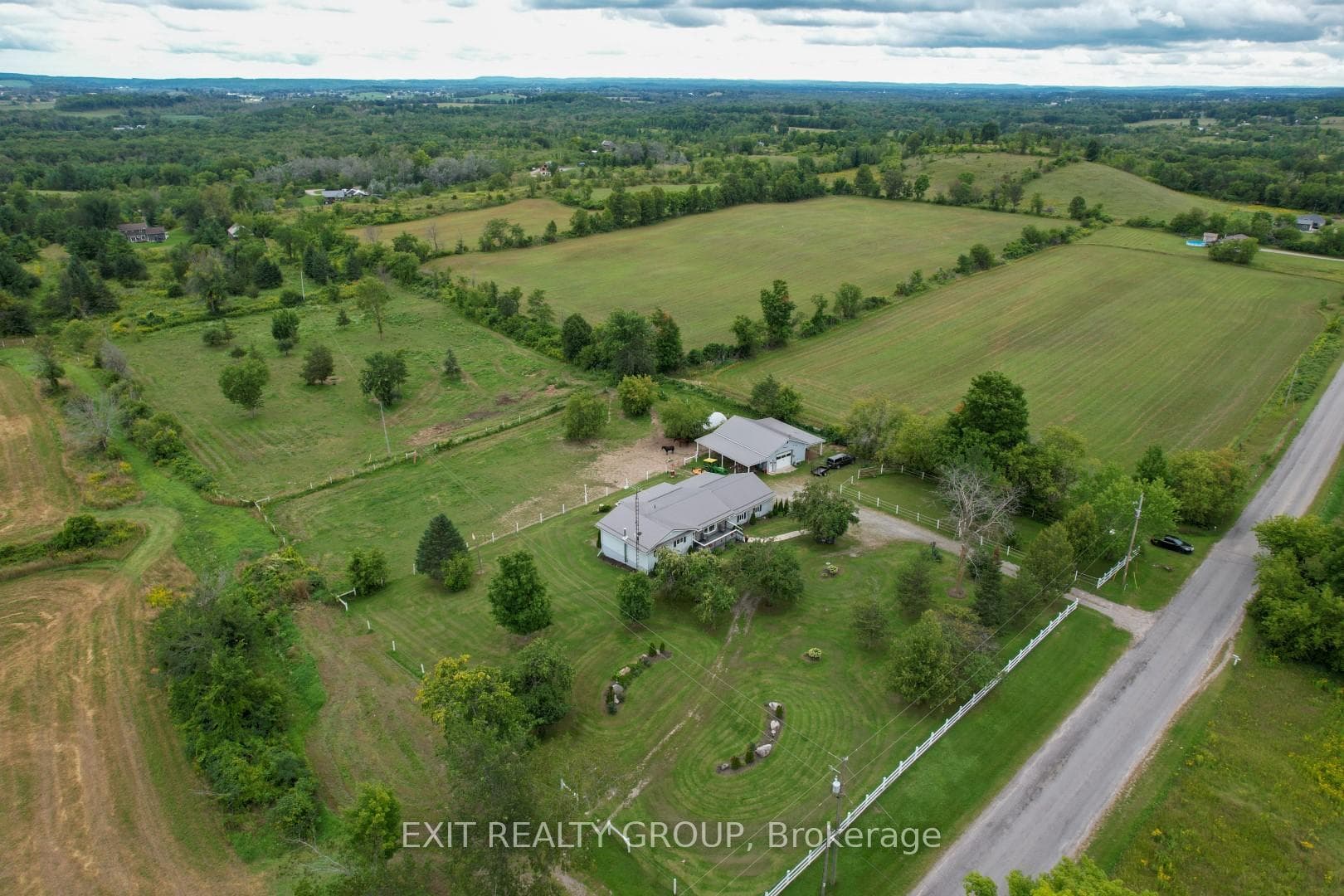 471 Wellmans Road photo 3