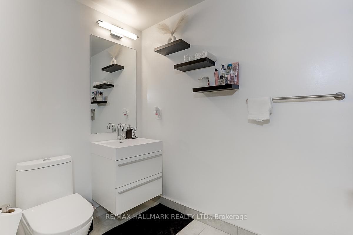 39 Roehampton Avenue Unit 2905 photo 31