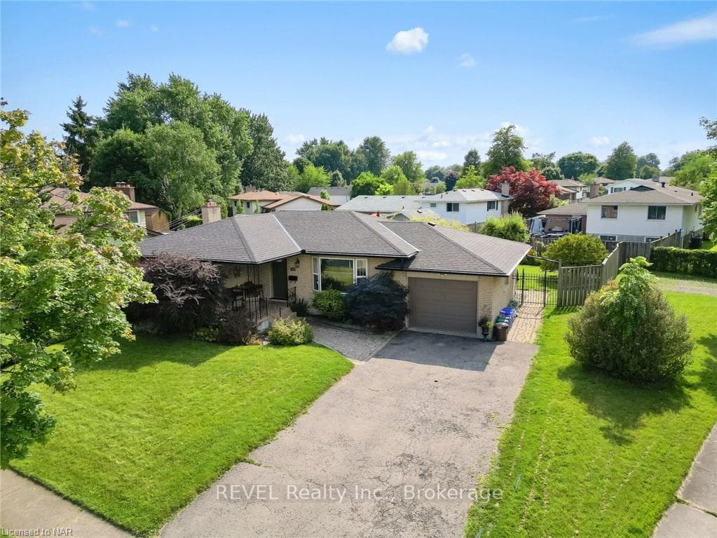 79 CHAMPLAIN Avenue photo 2