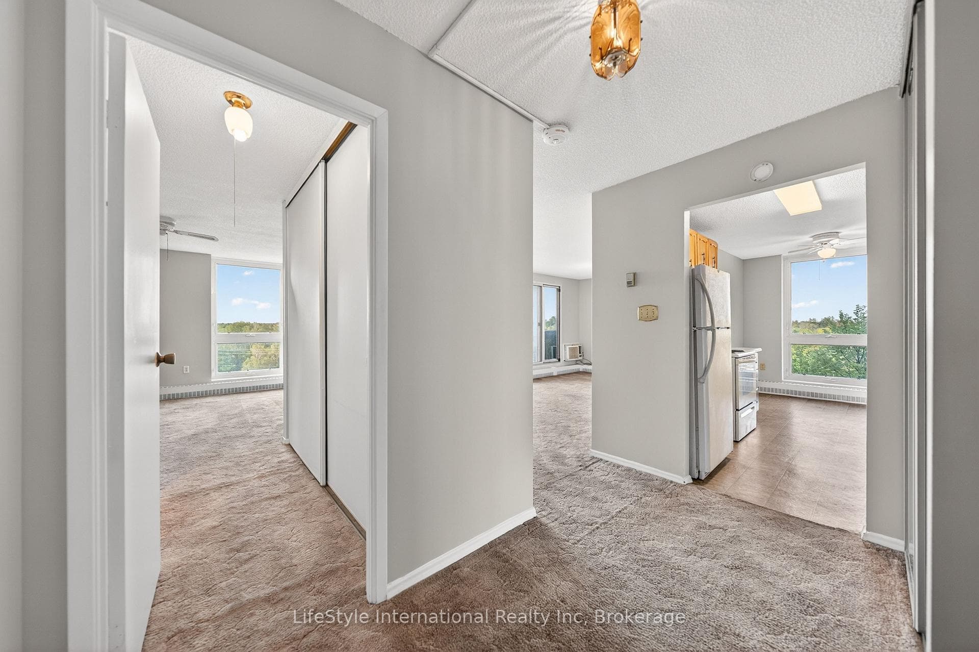 19 Woodlawn Road Unit 512 photo 12