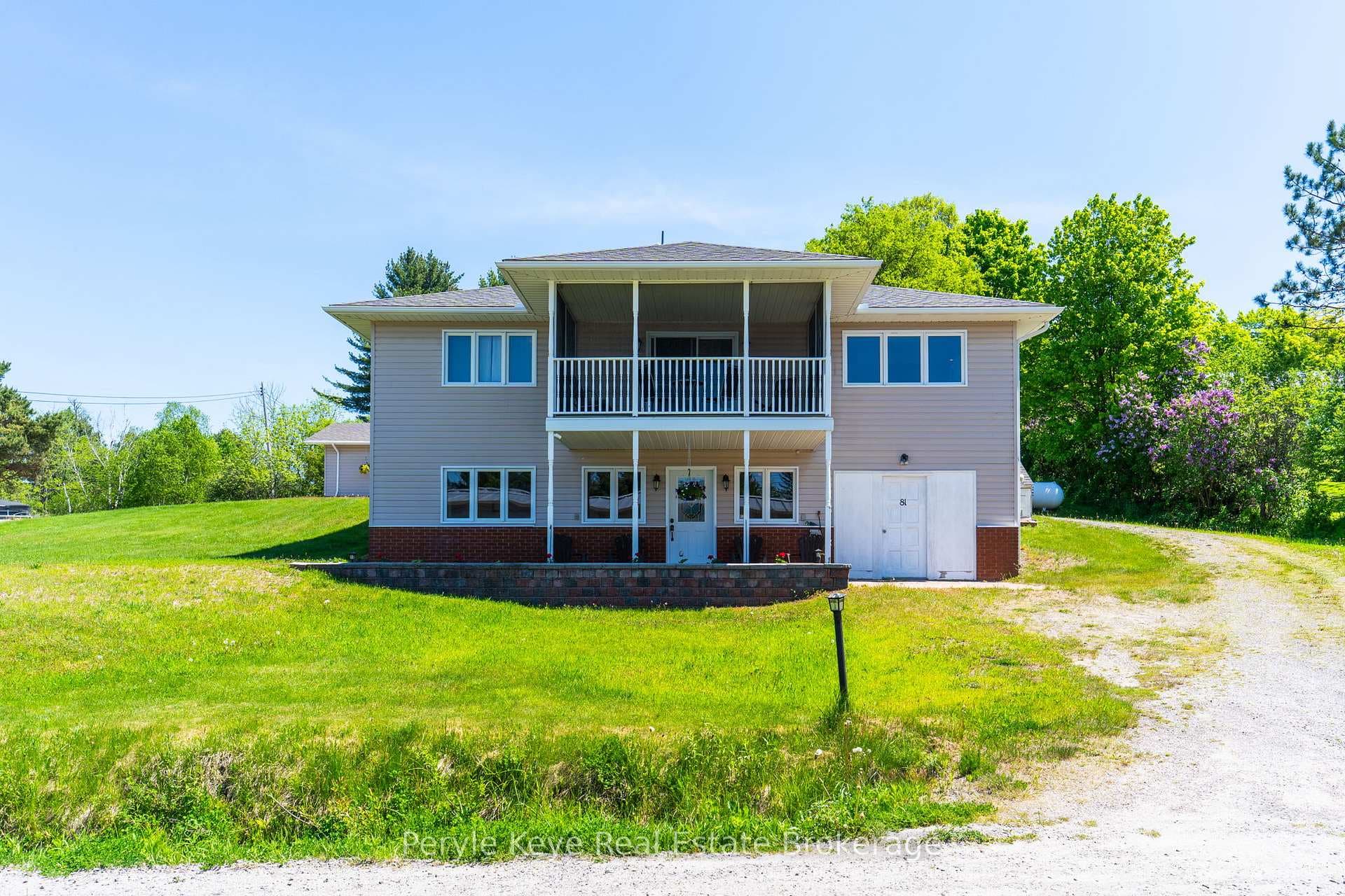 Lower level walkout & attached, heated garage
