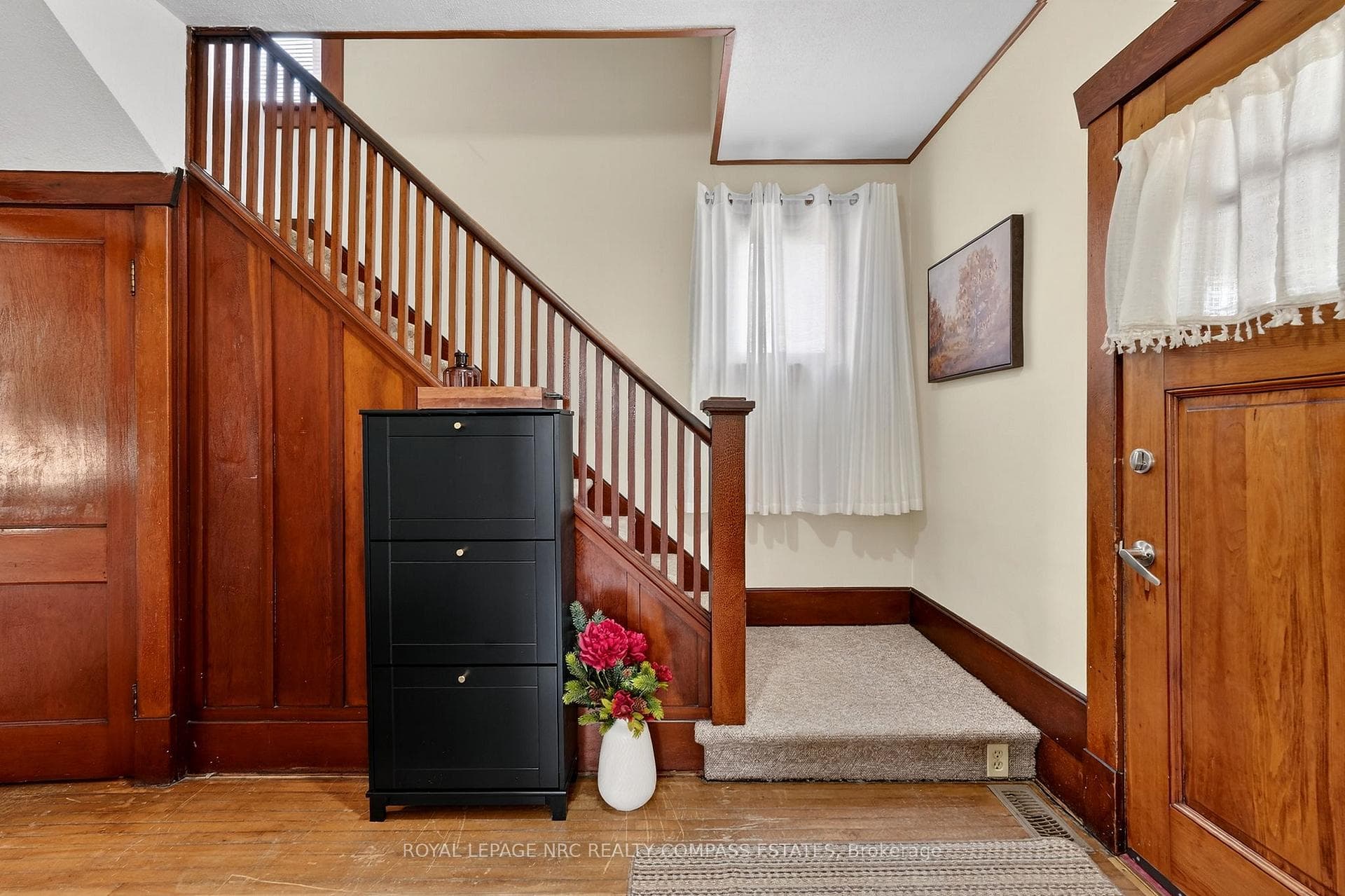 234 Jarvis Street photo 9