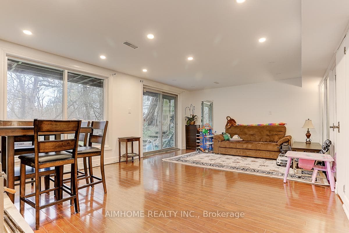 40 Beardmore Crescent photo 30