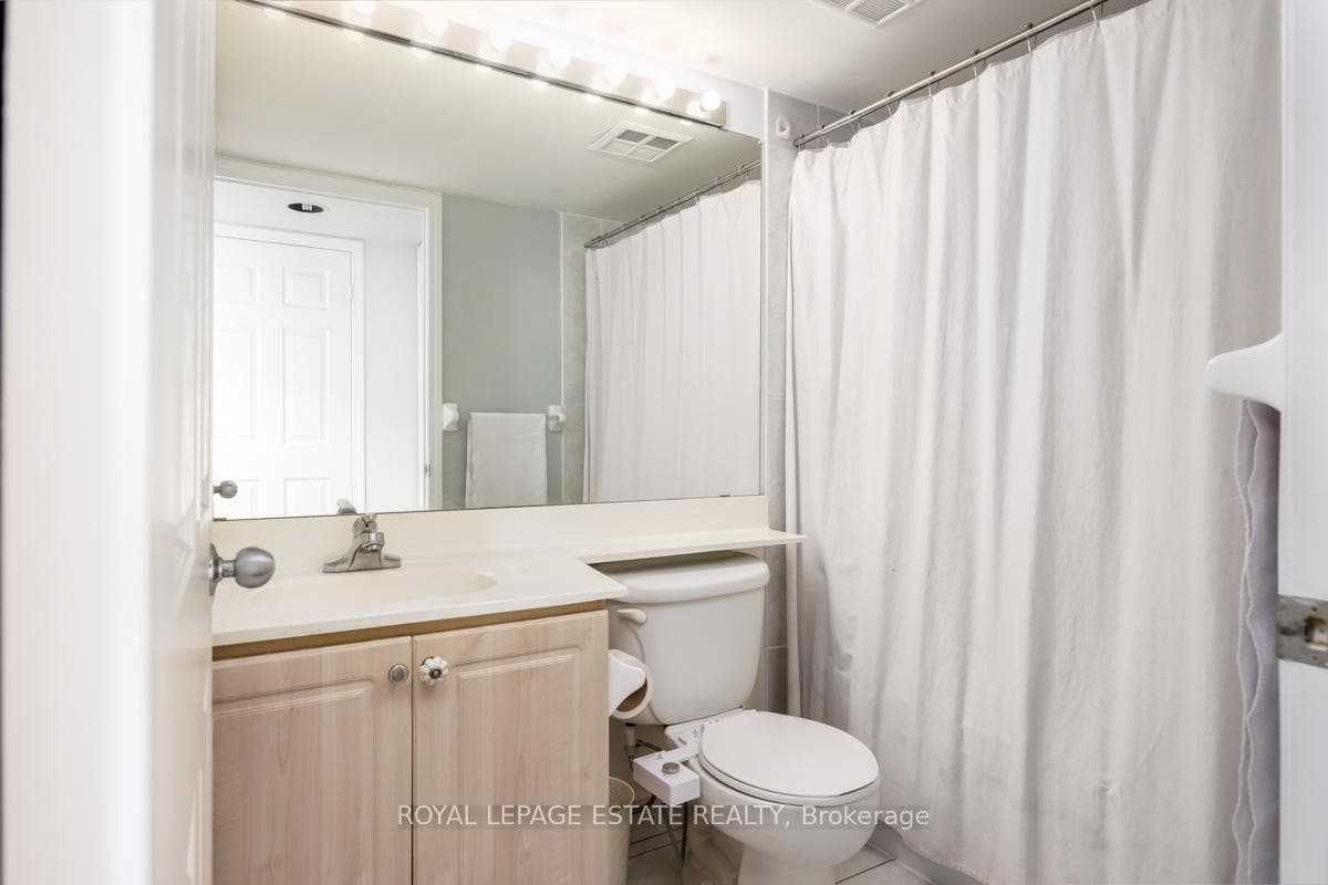 153 Beecroft Road Unit 708 photo 16