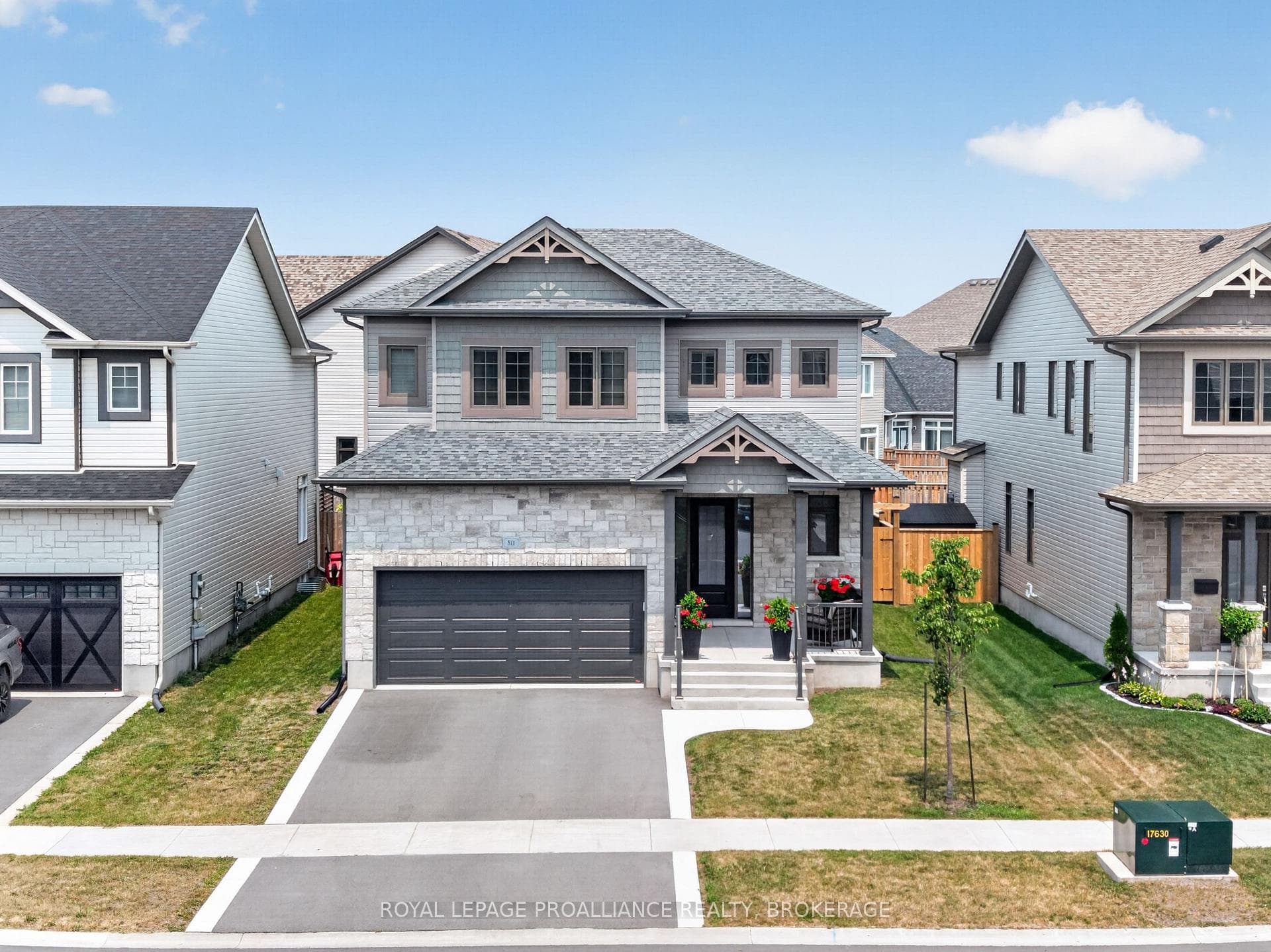 811 Riverview Way photo 5