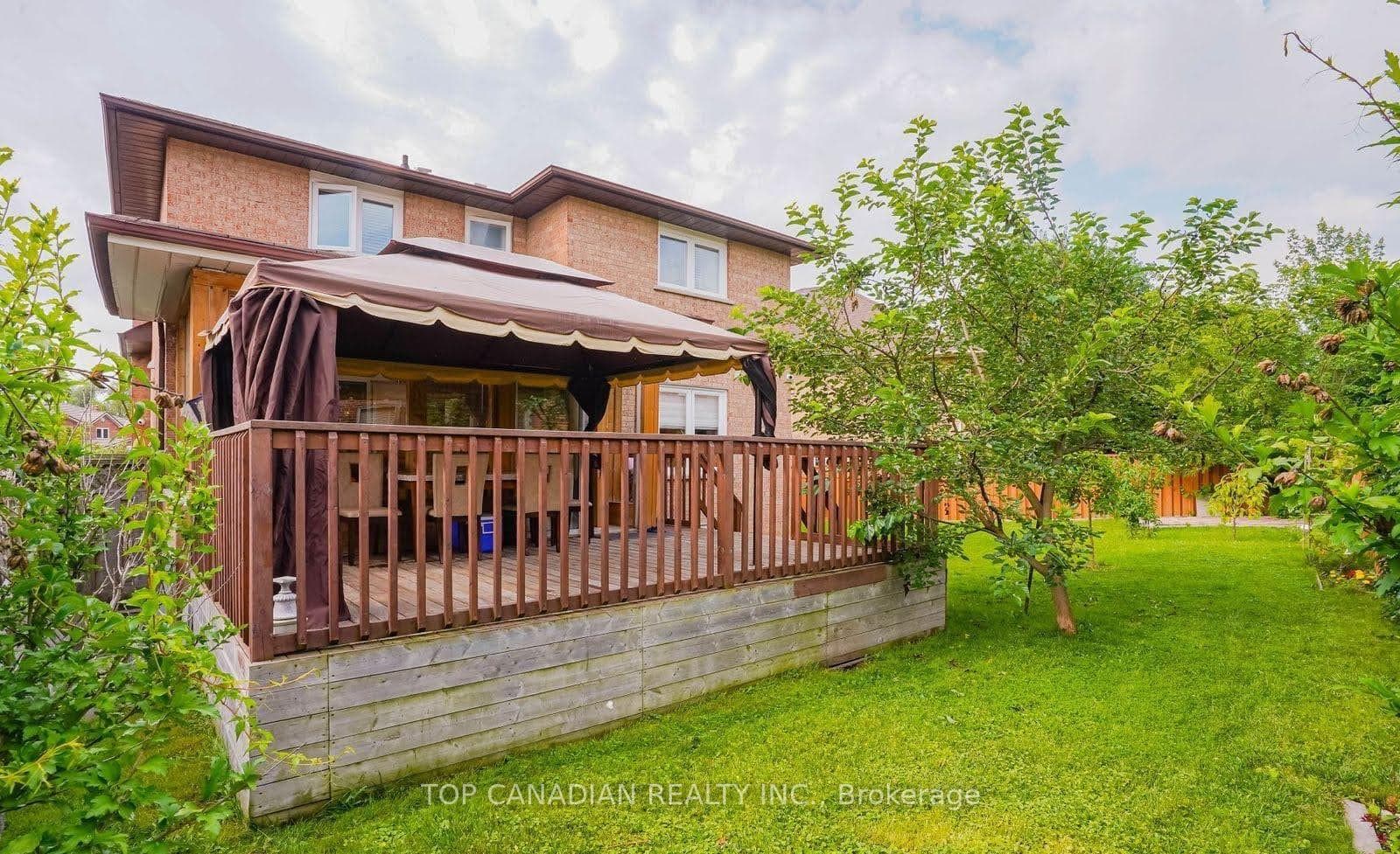 73 Dunbarton Court photo 24