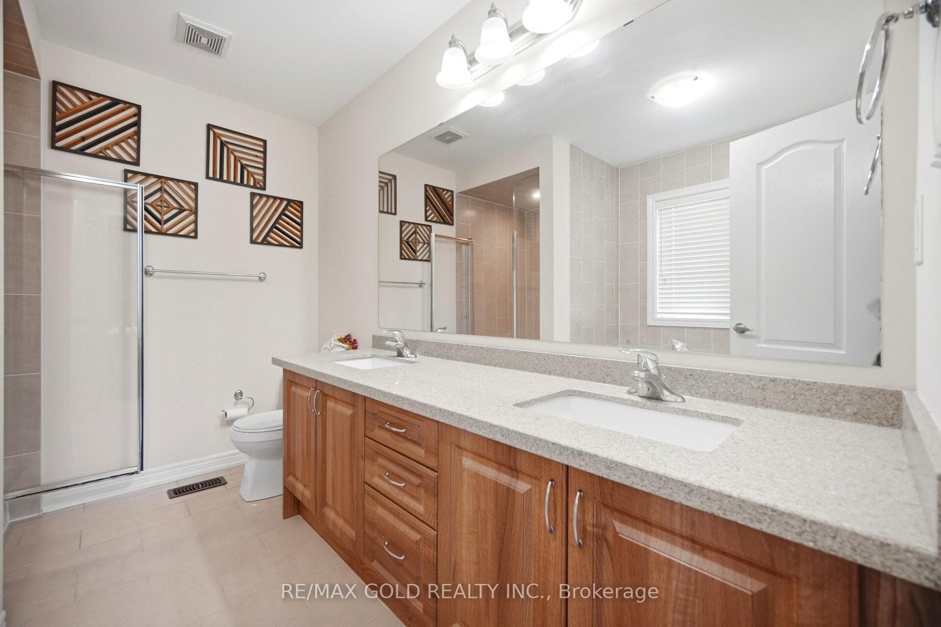49 Squire Ellis Drive photo 22