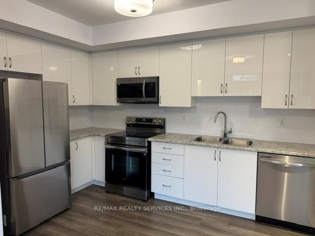 15 Fieldridge Crescent Unit 1 photo 6