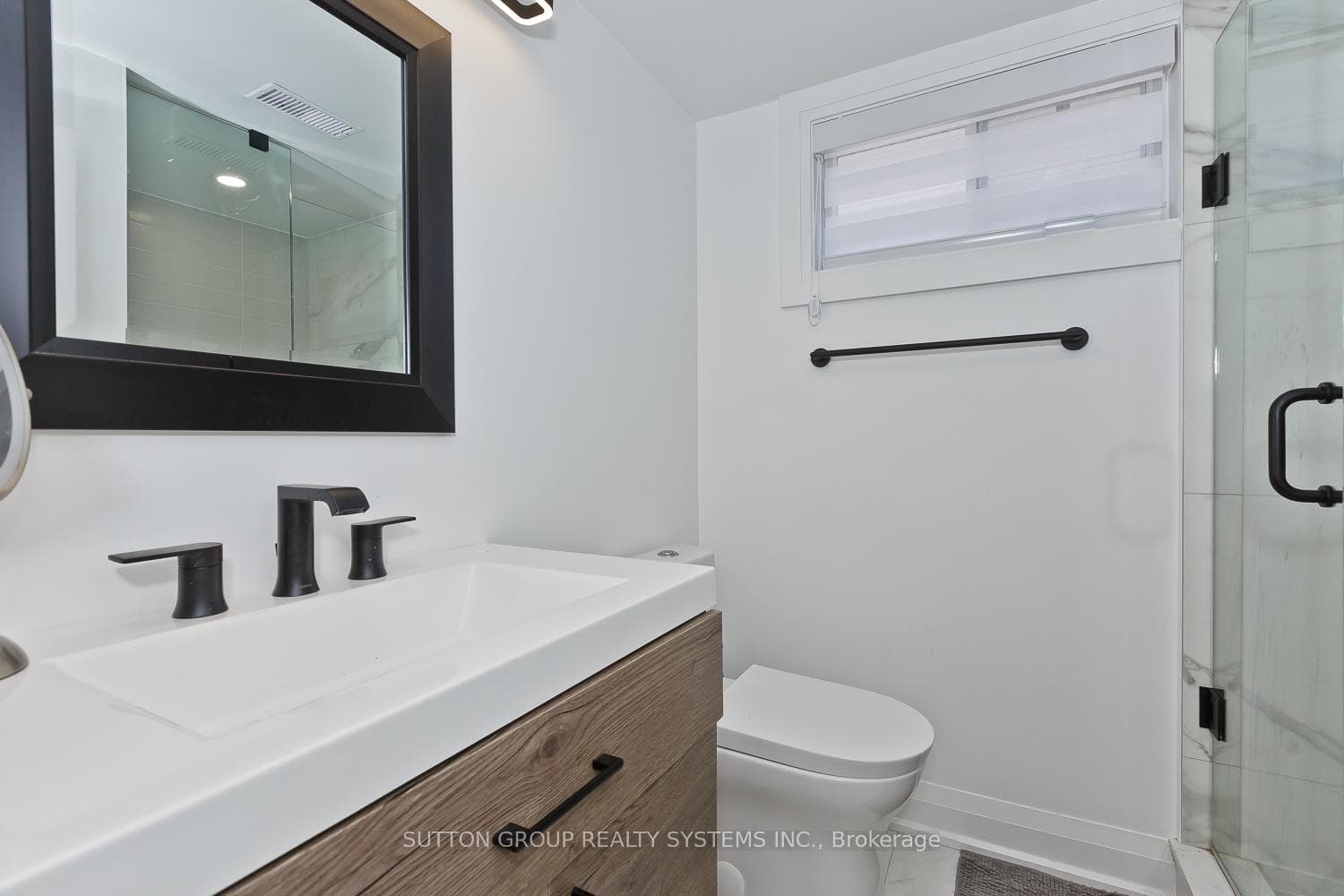 147 Lasalle Avenue photo 26