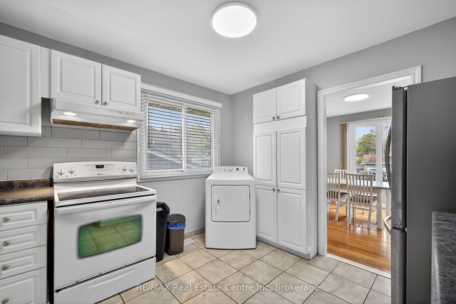 9 Sanderson Drive photo 16
