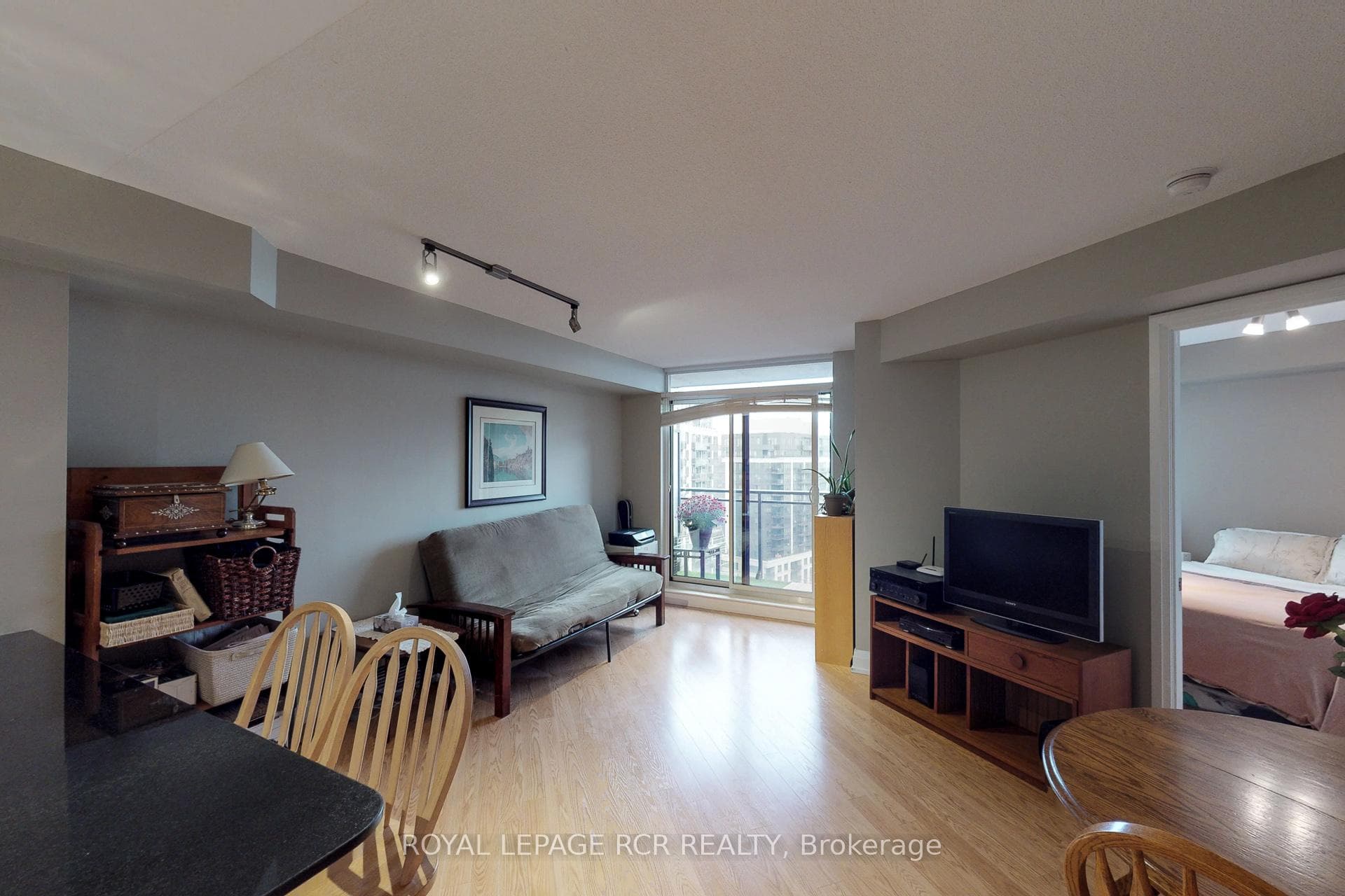 1060 Sheppard Avenue Unit 1401 photo 18