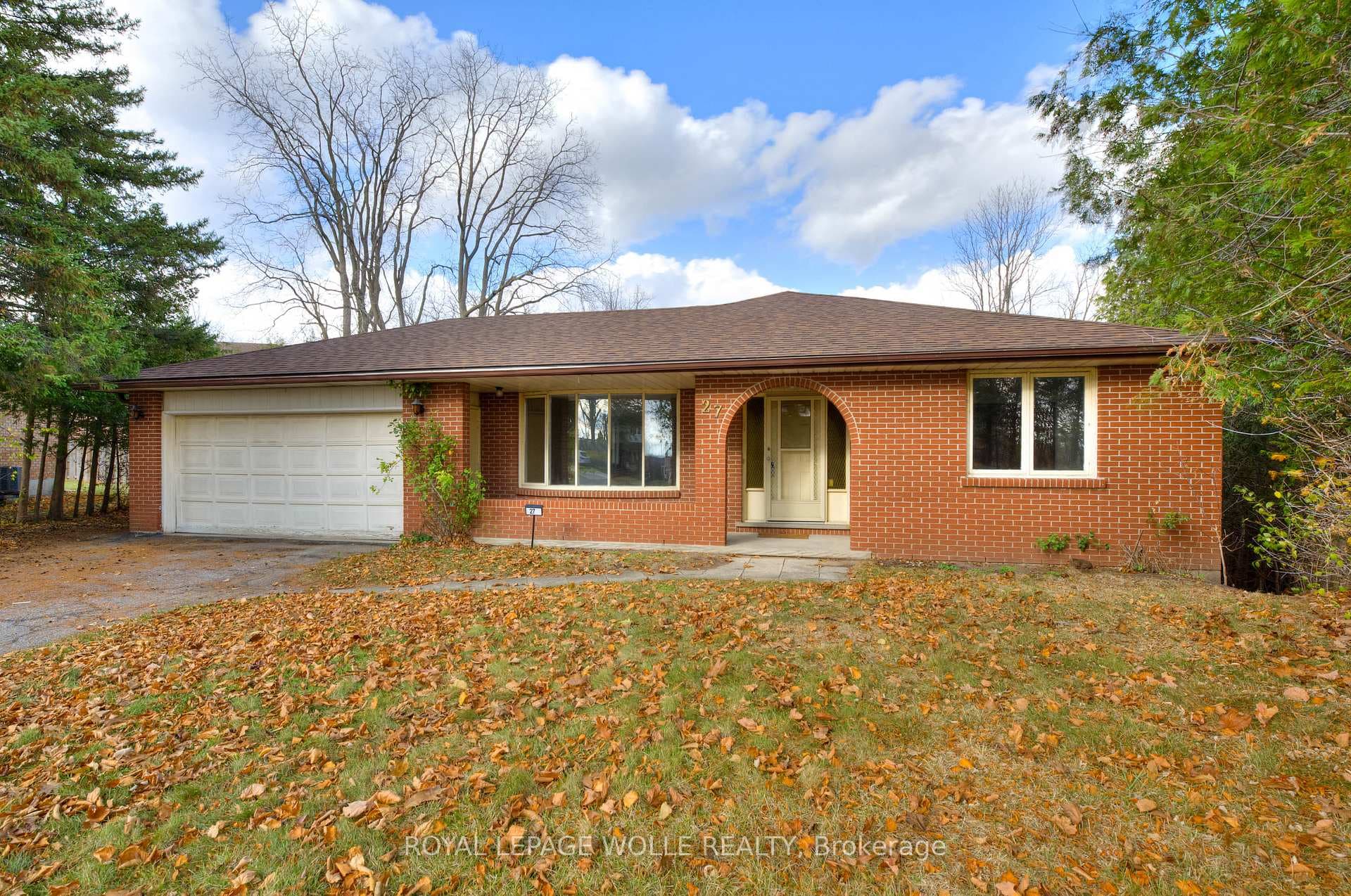27 Hillcrest Court photo 1