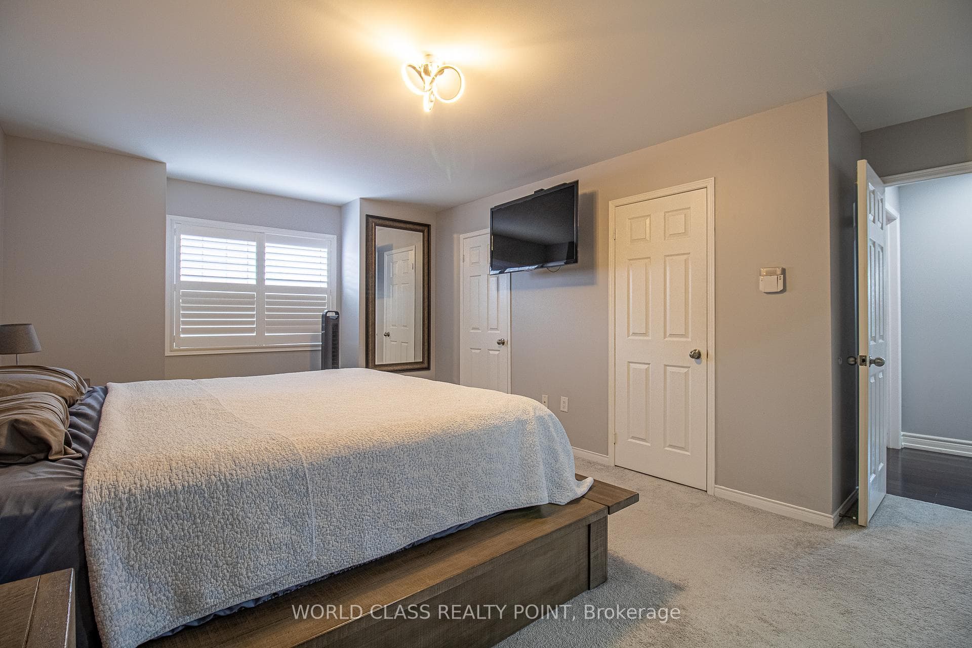 67 Turnerbury Avenue photo 32