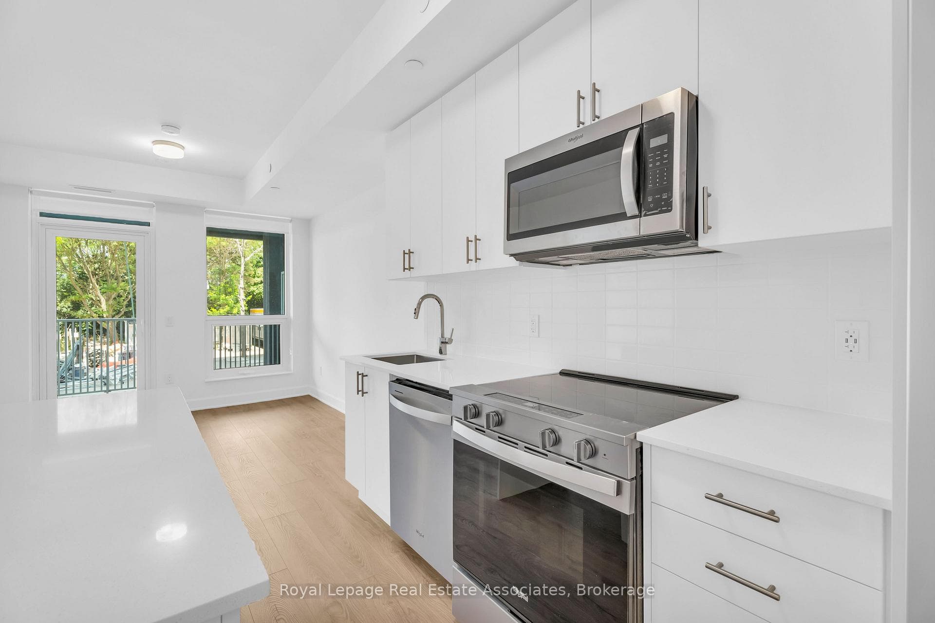 3240 William Coltson Avenue Unit 216 photo 4
