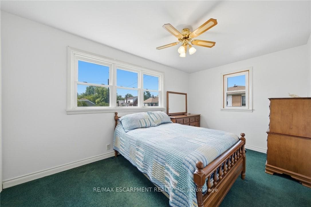 89 Charlotte Street photo 17