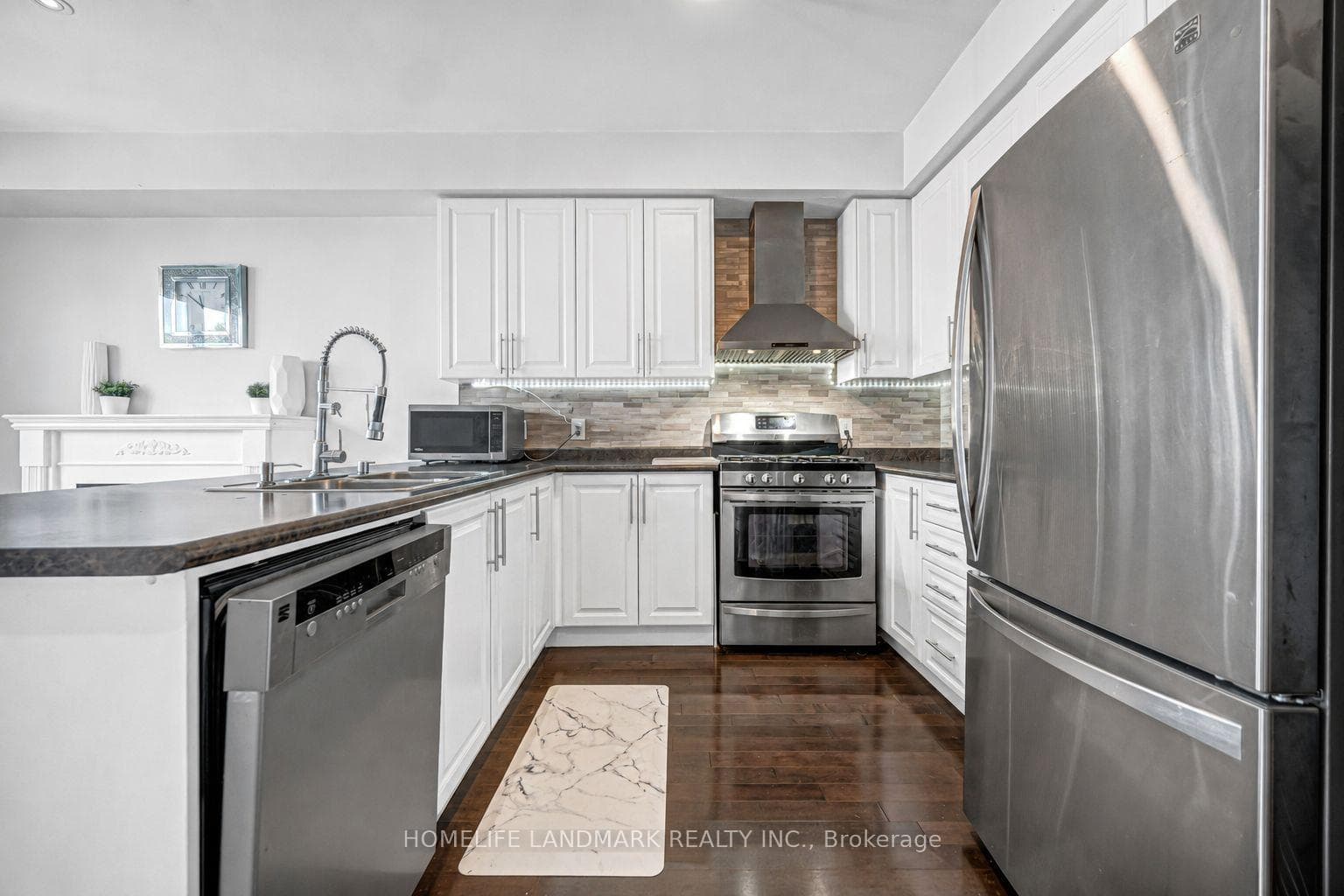 293 Murray Ross Parkway photo 14