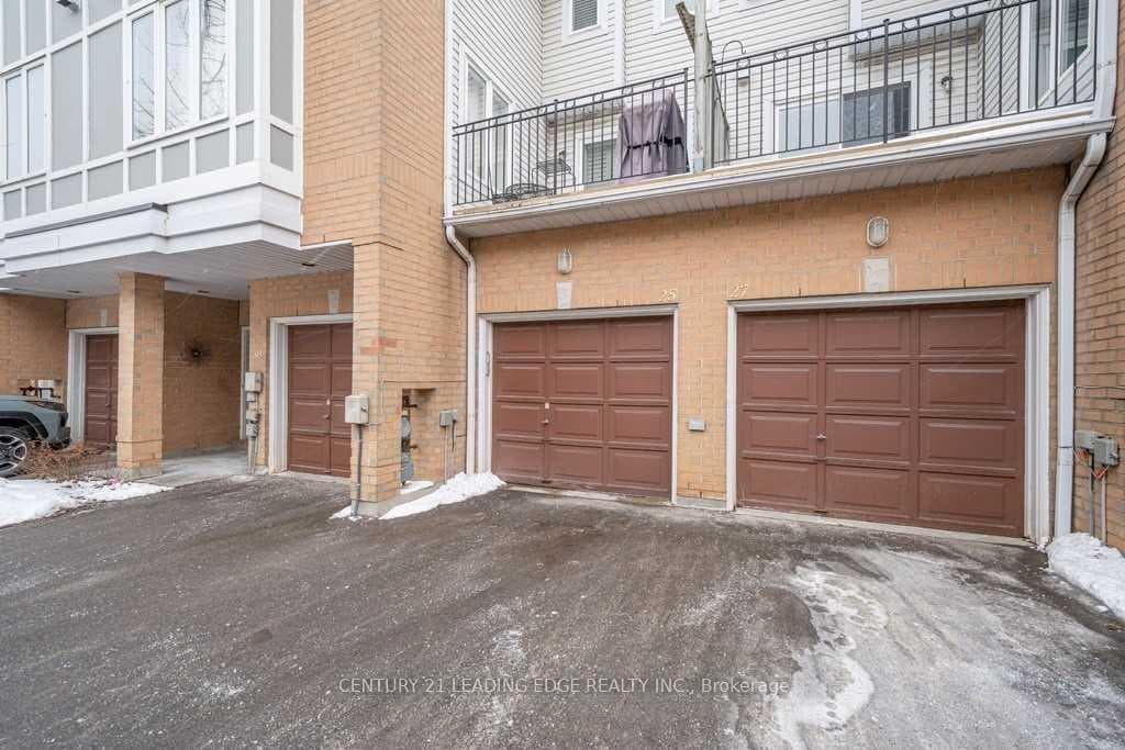 25 Mondeo Drive photo 30