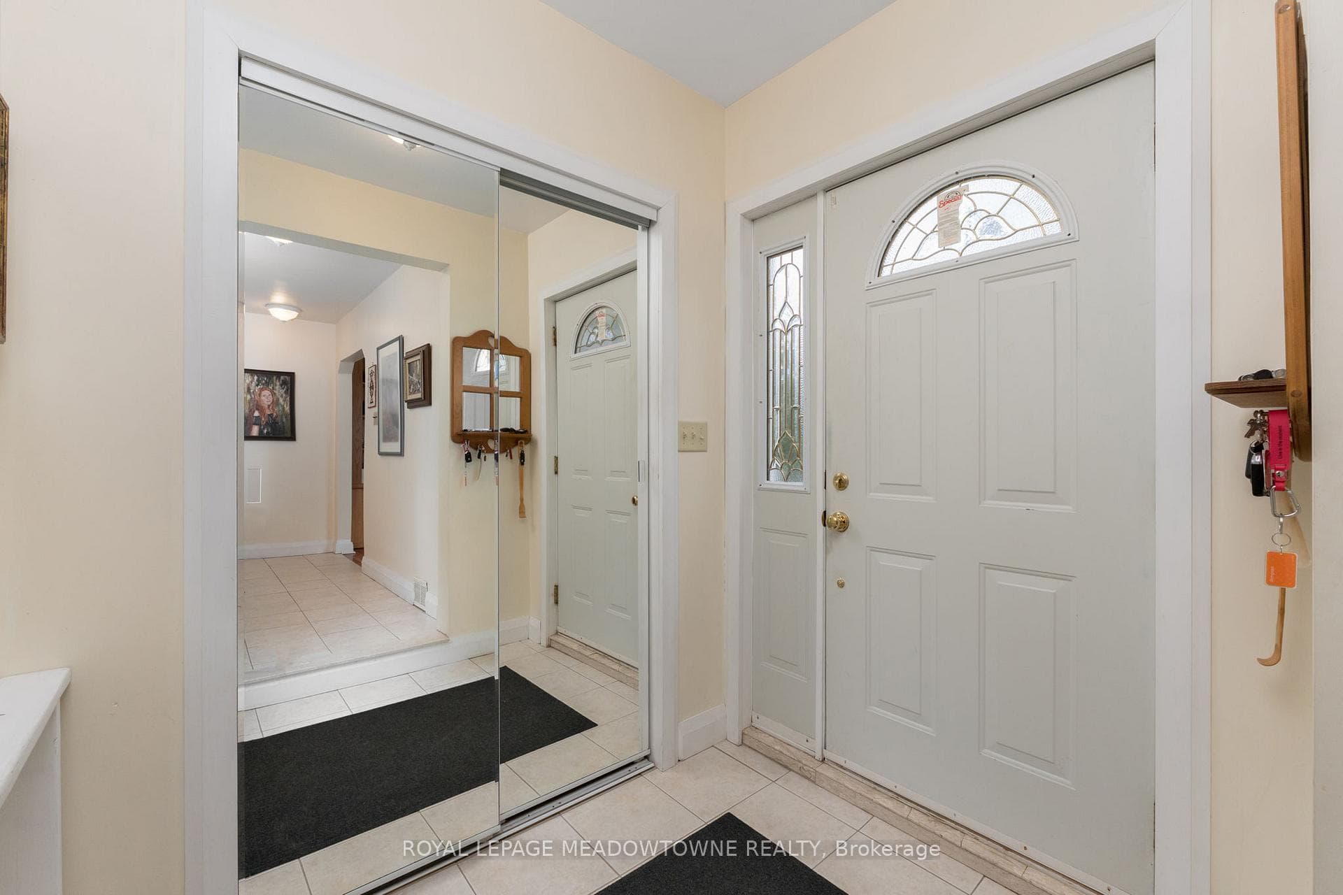 208 Martin Street photo 10