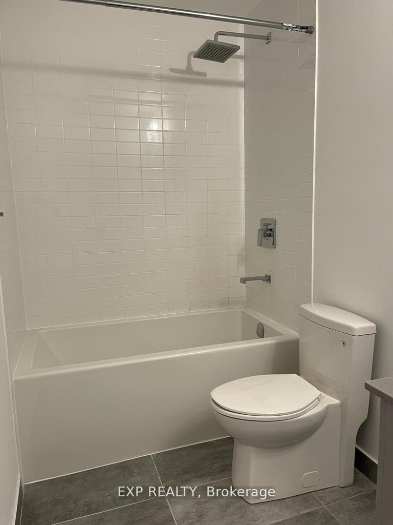 2485 Taunton Road Unit 432 photo 5