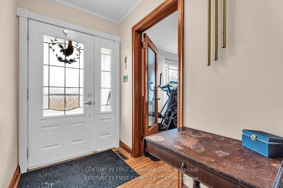 648 Westwood Drive photo 6
