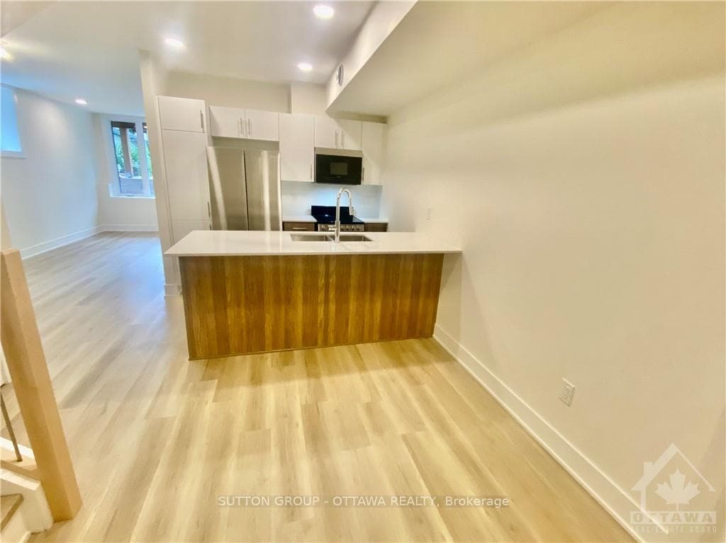 152B COLUMBUS Avenue Unit B photo 4