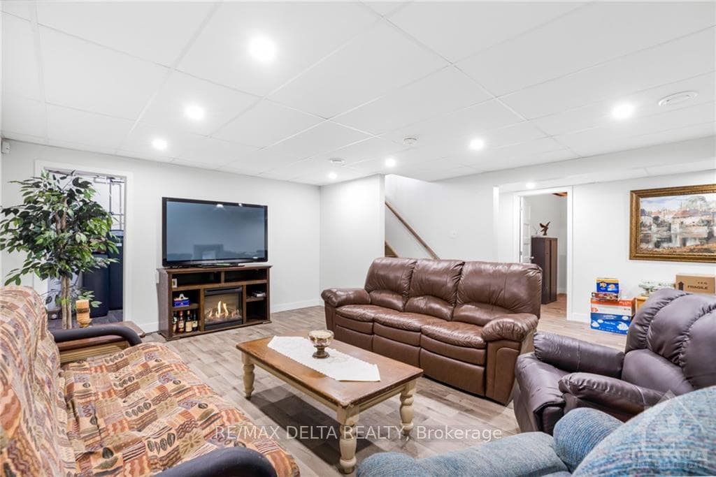 1700 STE ANNE Road photo 20