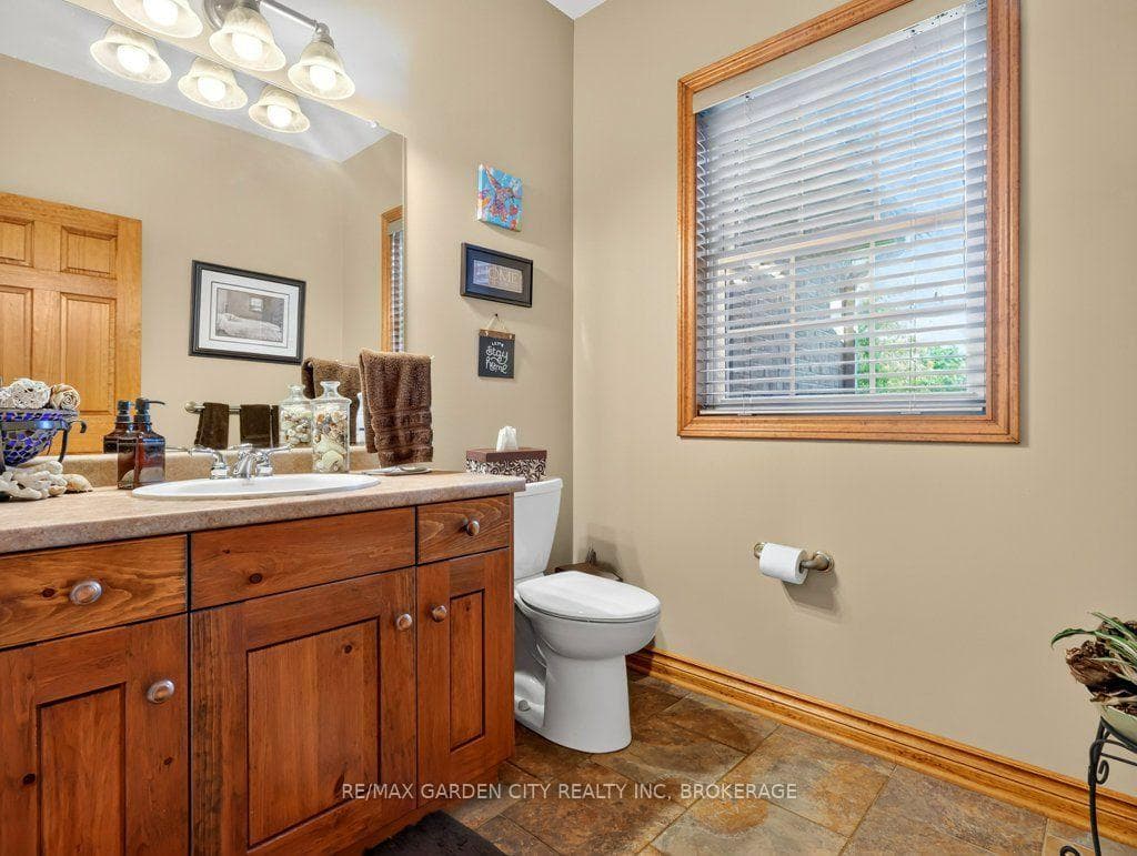 3297 Tallman Drive photo 32