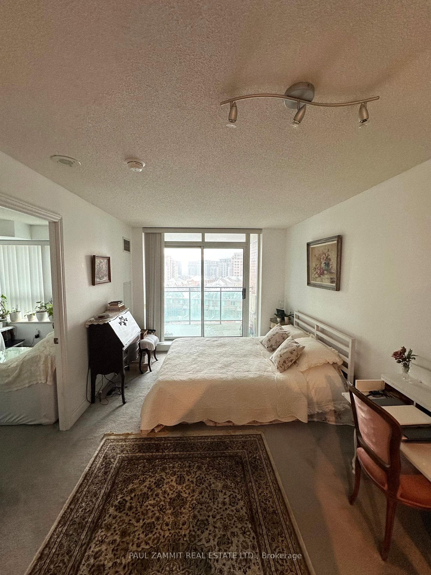 62 Suncrest Boulevard Unit 702 photo 5