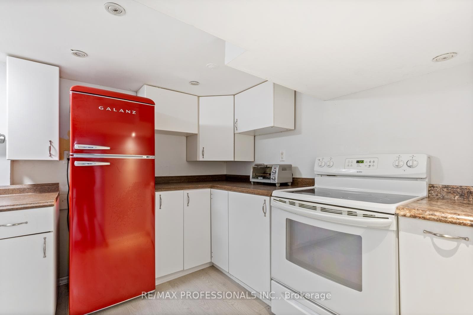 17 Delma Drive photo 24