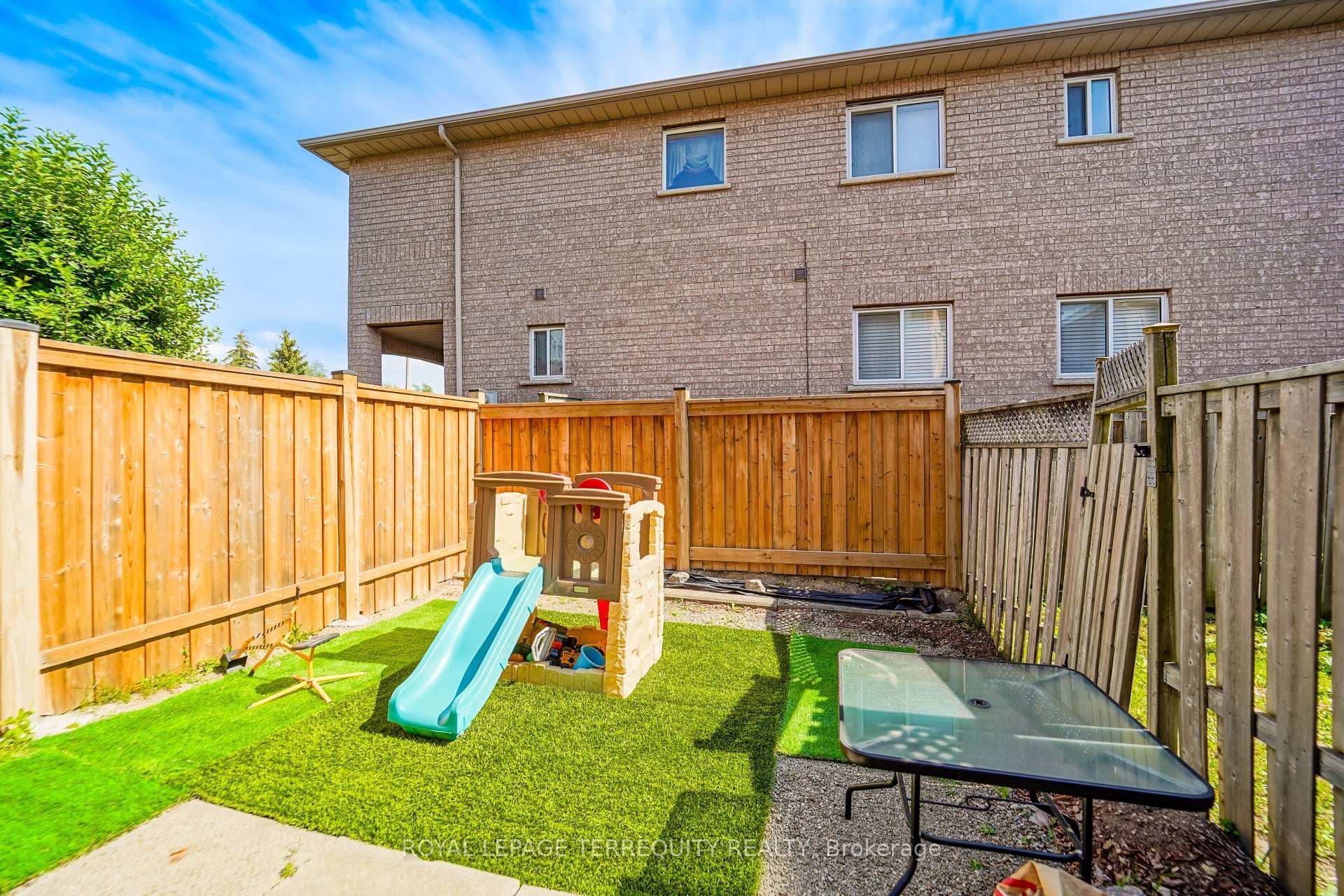 9 Stonebriar Drive photo 38