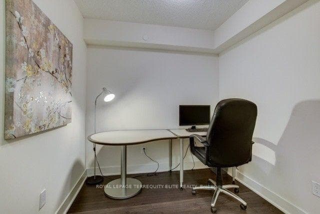 88 Sheppard Avenue Unit 906 photo 5