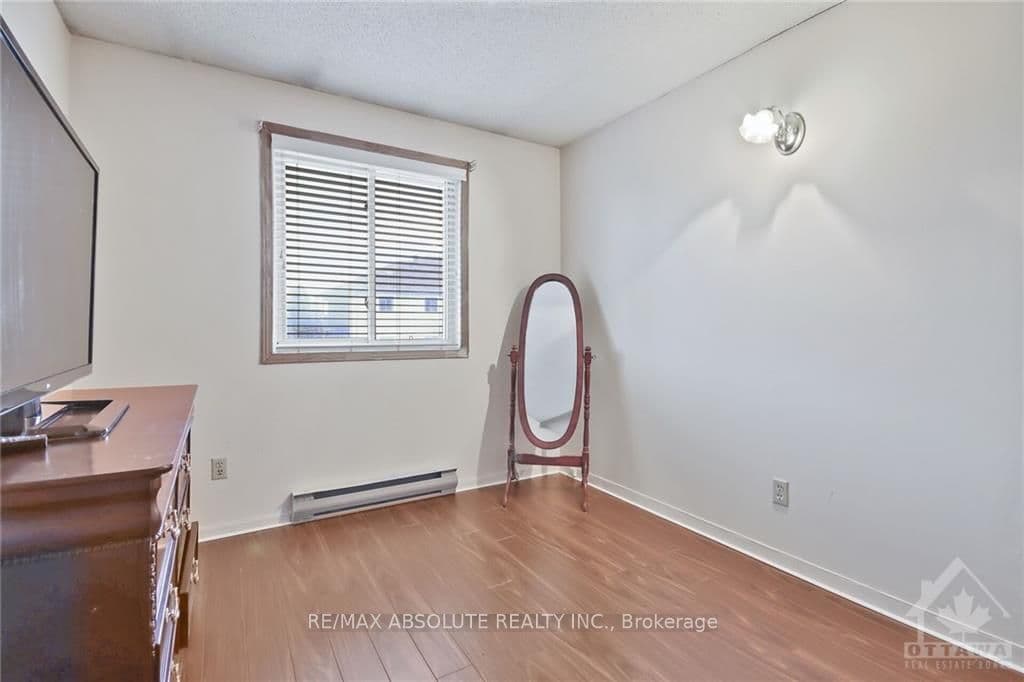 97 CASTLEBEAU Street photo 17