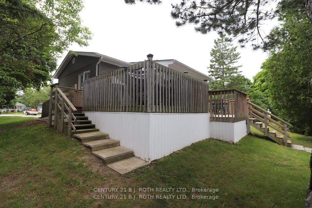 6 Yew Court photo 24