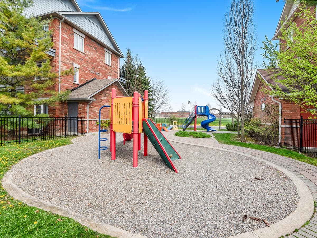 160 CHANCERY Road Unit 19 photo 2